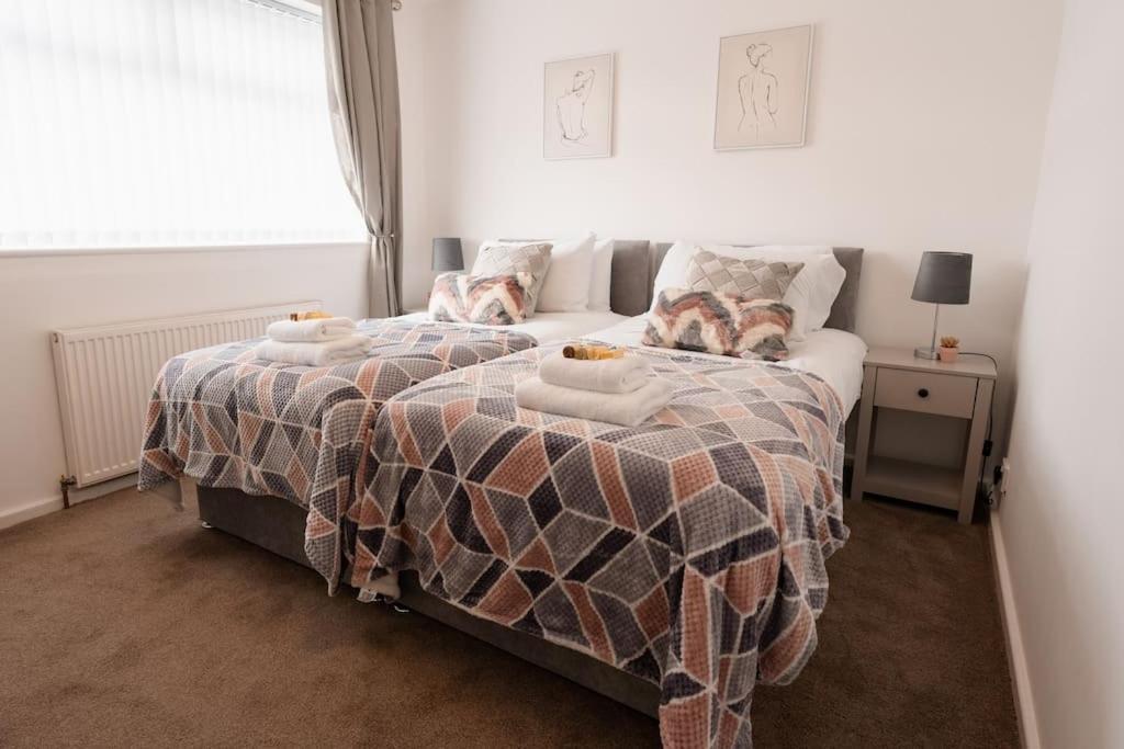 Prenton House, 3Br Close To Liverpool 버컨헤드 외부 사진
